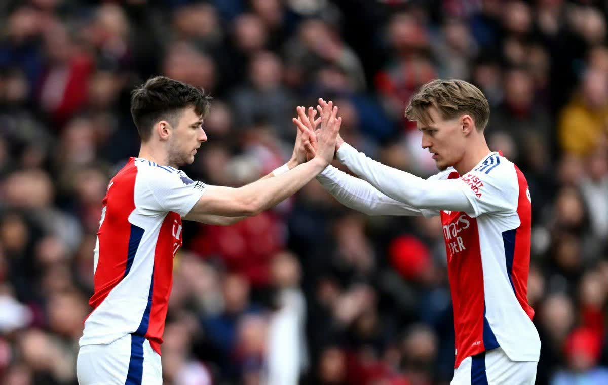 关键时刻比利亚雷亚尔备战中超，造点机会细节曝光，更衣室稳定，控场能力受关注 