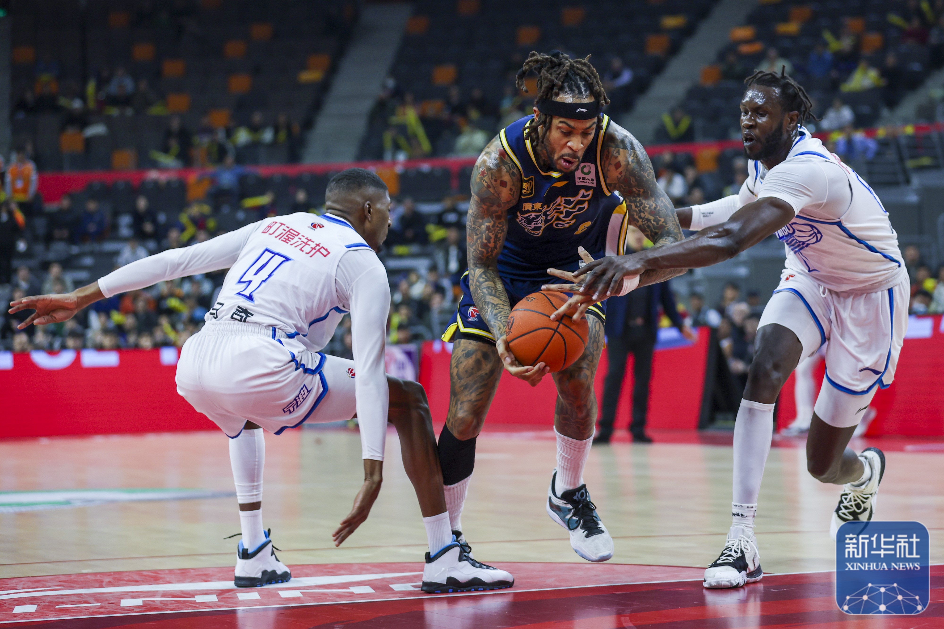 走向打靶场军歌原唱