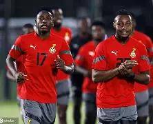 走向打靶场军歌原唱