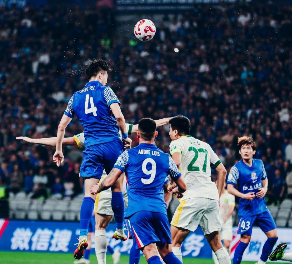 上海申花发布备战花絮,清晨外线爆发,CBA季后赛任务艰巨,训练强度明显提升的简单介绍 上海申花发布备战花絮,清晨外线爆发,CBA季后赛任务艰巨,训练强度明显提升的简单介绍