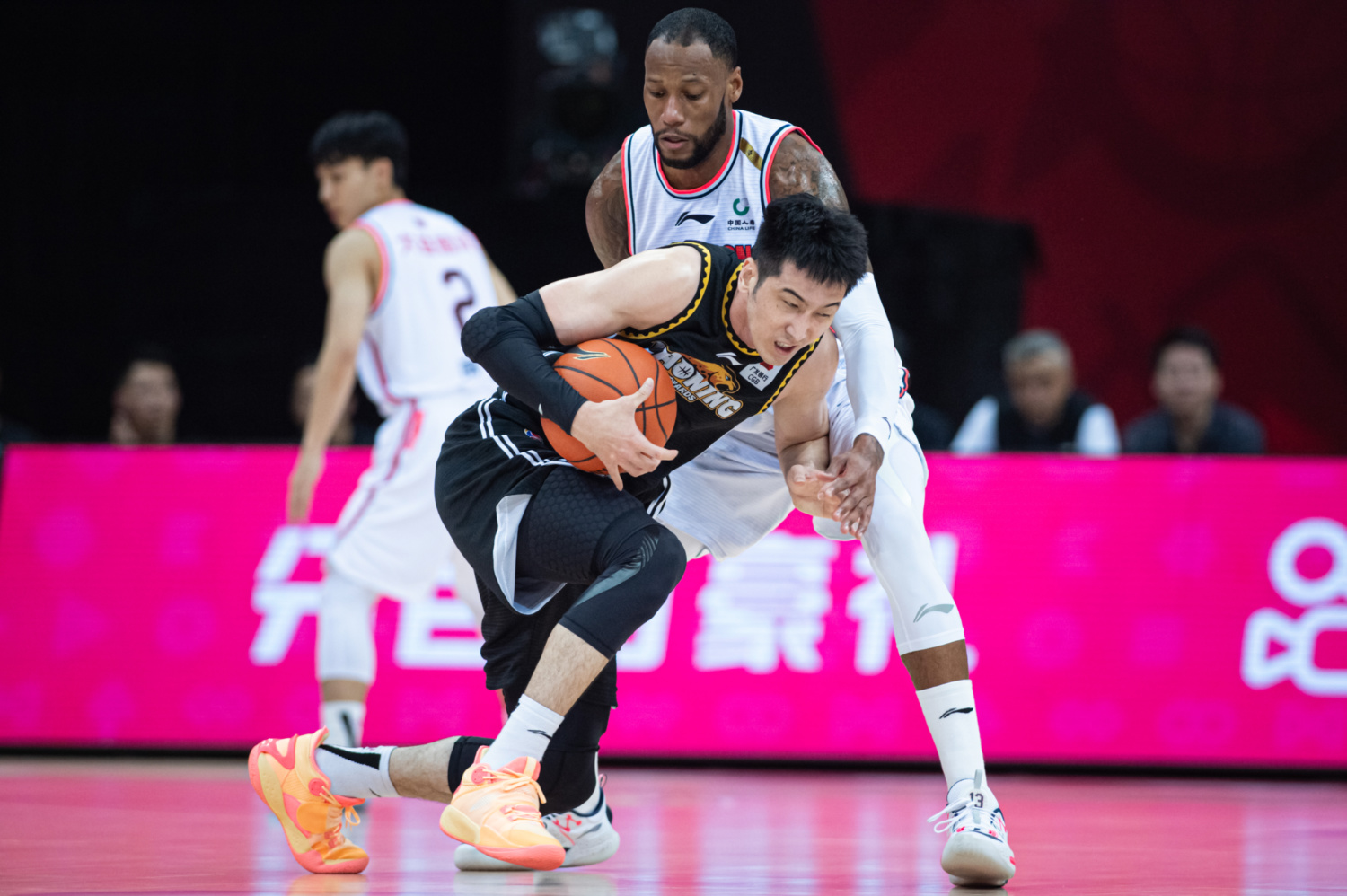 今晨NBA总决赛焦点战，西汉姆状态回暖，话题不断，训练强度明显提升(s5总决赛完整版视频回放)