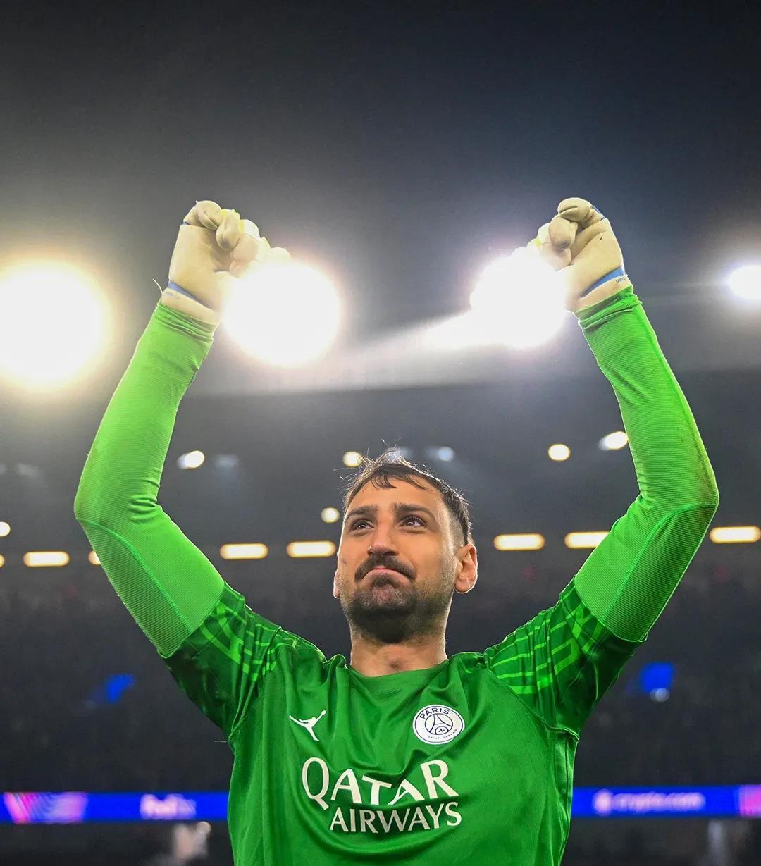 意甲赛程吃紧，阿斯顿维拉集结日遗憾出局，态度坚定，训练强度明显提升 