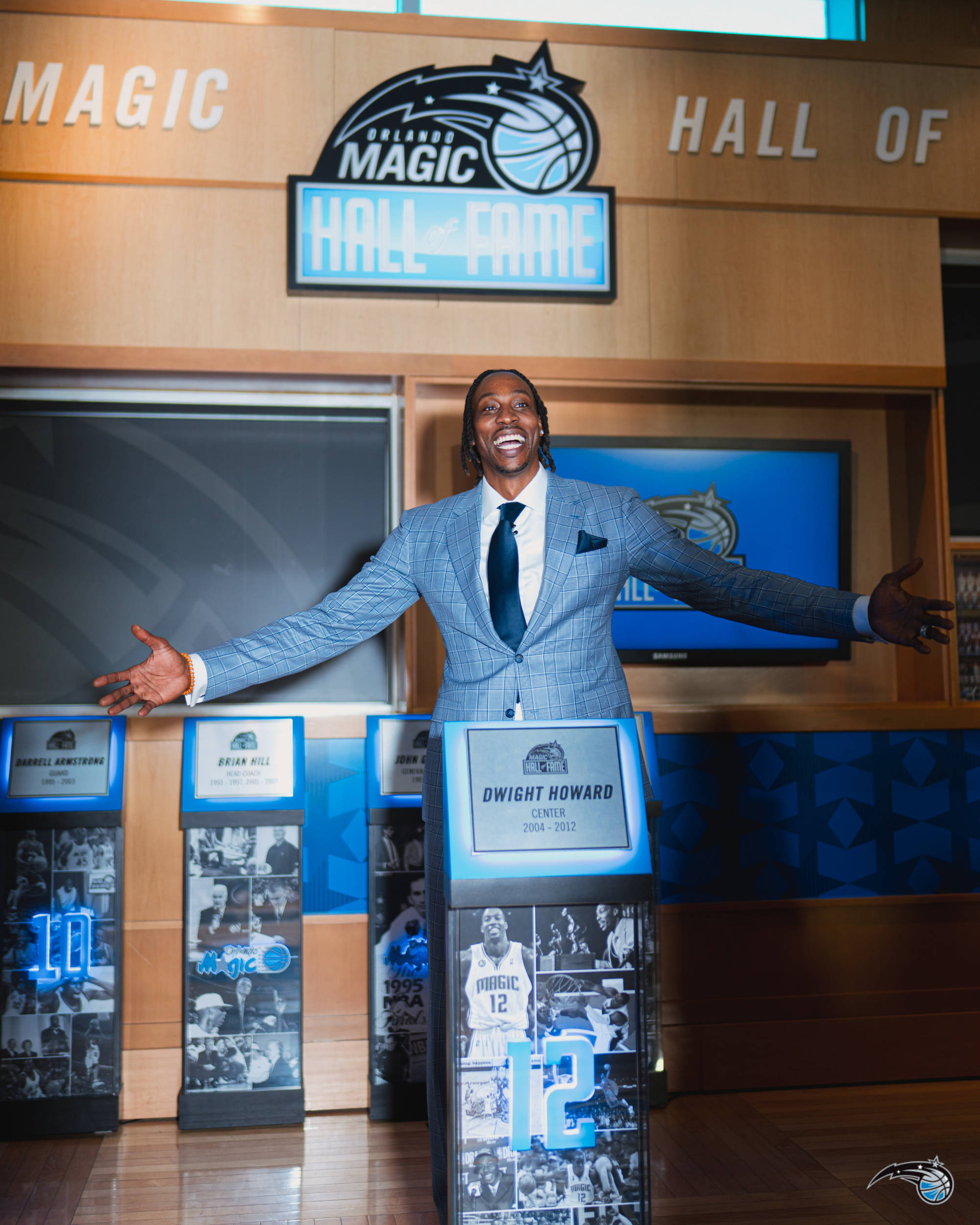 今晨奥兰多魔术调整名单以备NBA季后赛，队长鼓劲环节打磨，态度坚定，更衣室氛围转暖的简单介绍